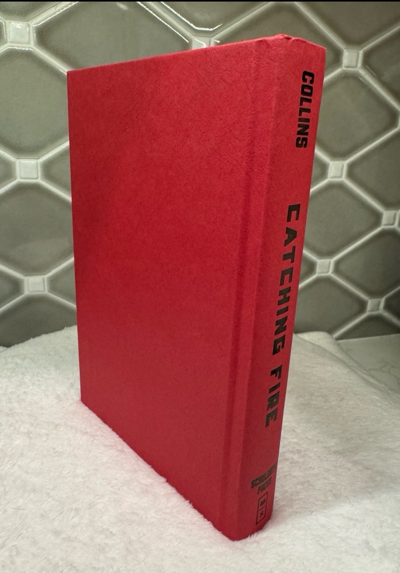 HAND-SIGNED Catching Fire by Suzanne Collins - Hunger Games Series