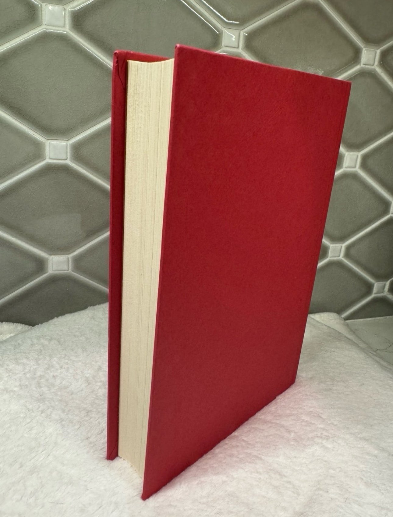 HAND-SIGNED Catching Fire by Suzanne Collins - Hunger Games Series